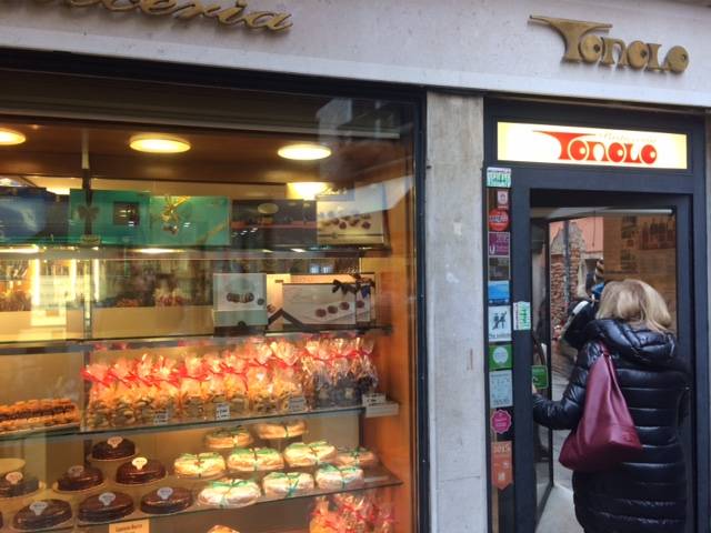 Christmas sweets in Venice