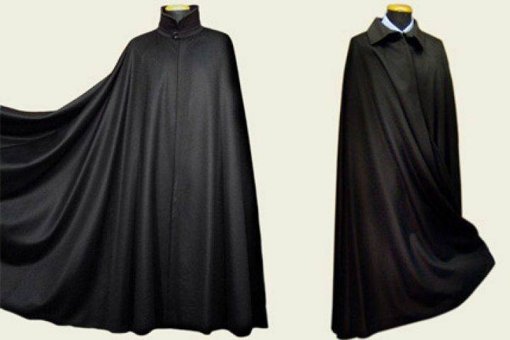Venetian Fashion - cloaks or capes