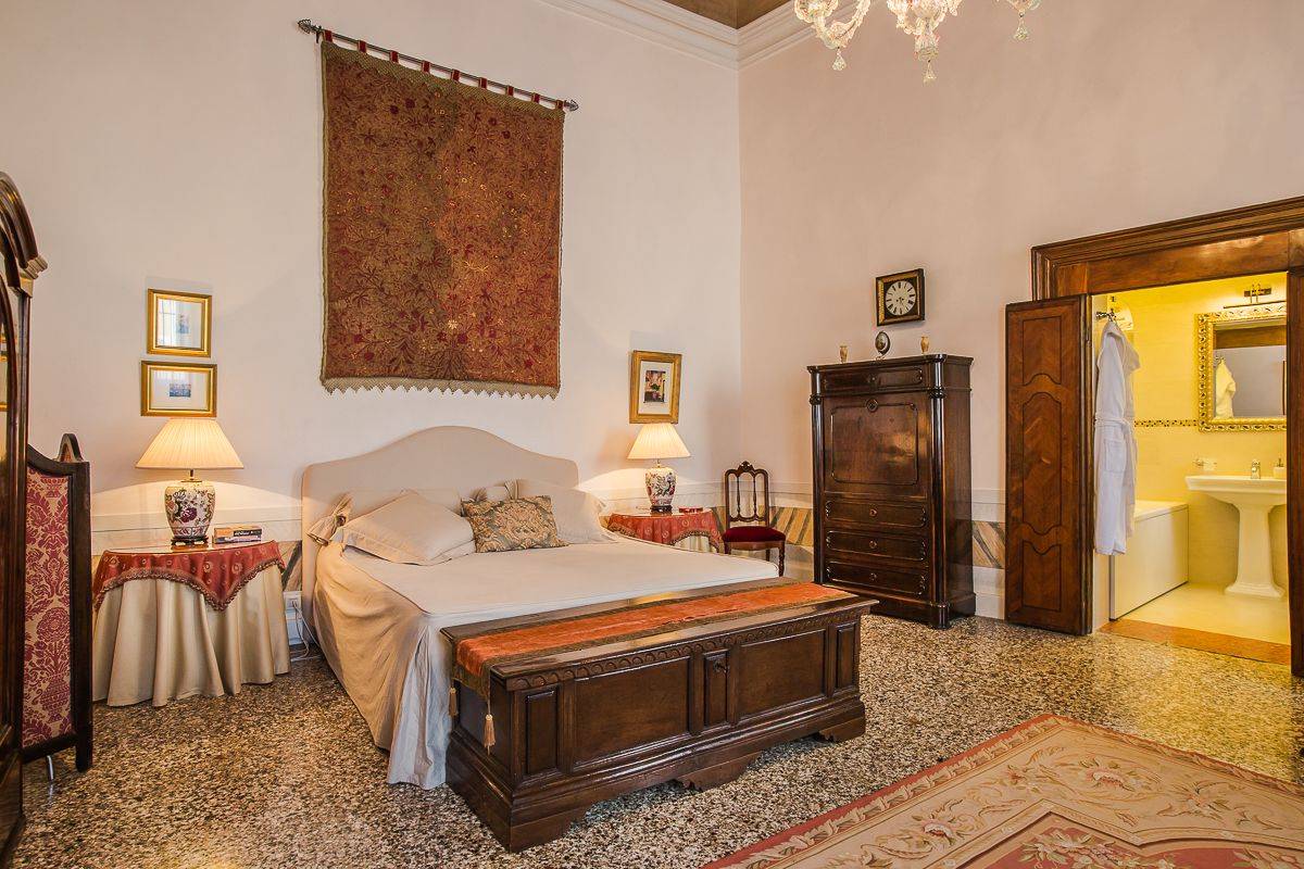 large master bedroom with ensuite bathroom