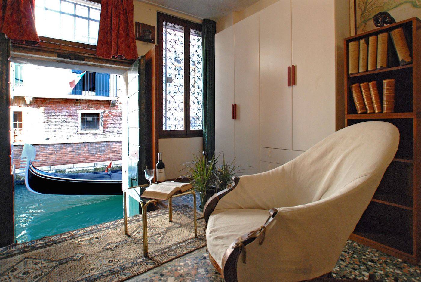 Exclusive rental of Contarini apartment in Sestiere Dorsoduro Venice