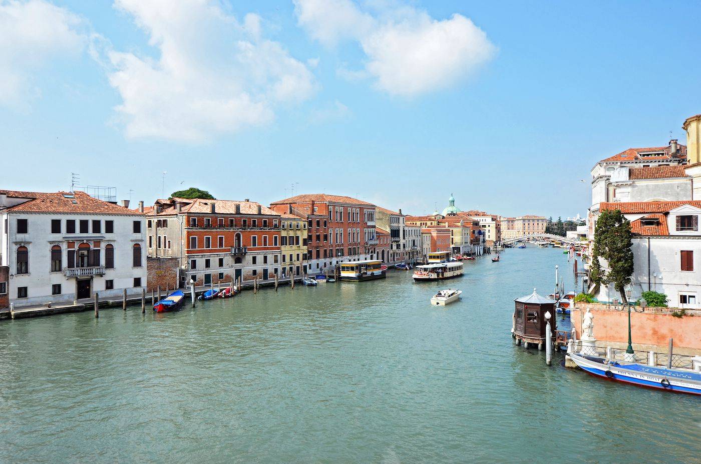 the amazing view on the Grand Canal of the Rossini apartment