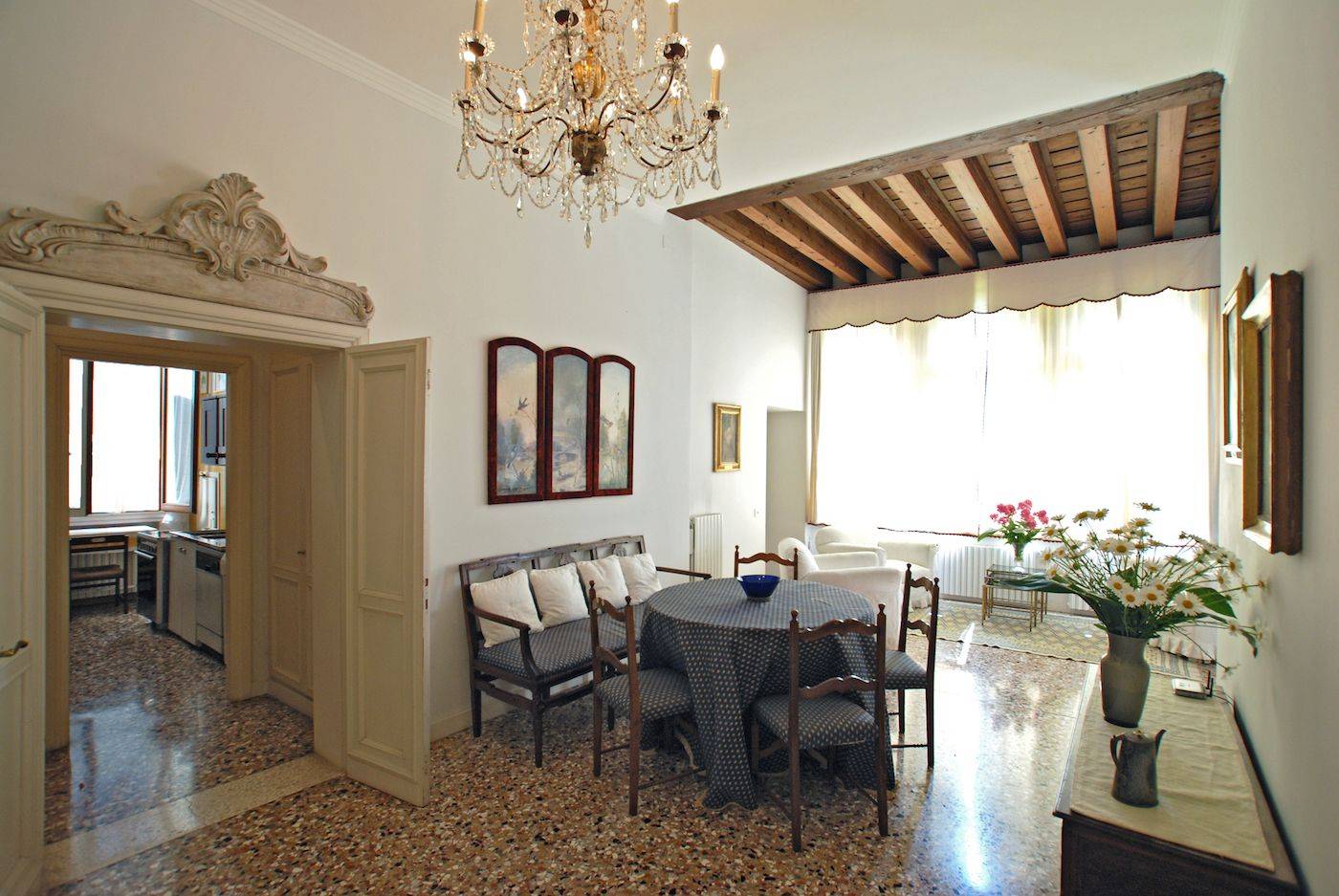 living / dining room of the Rezzonico Garden apartment living / dining room of the Rezzonico Garden apartment