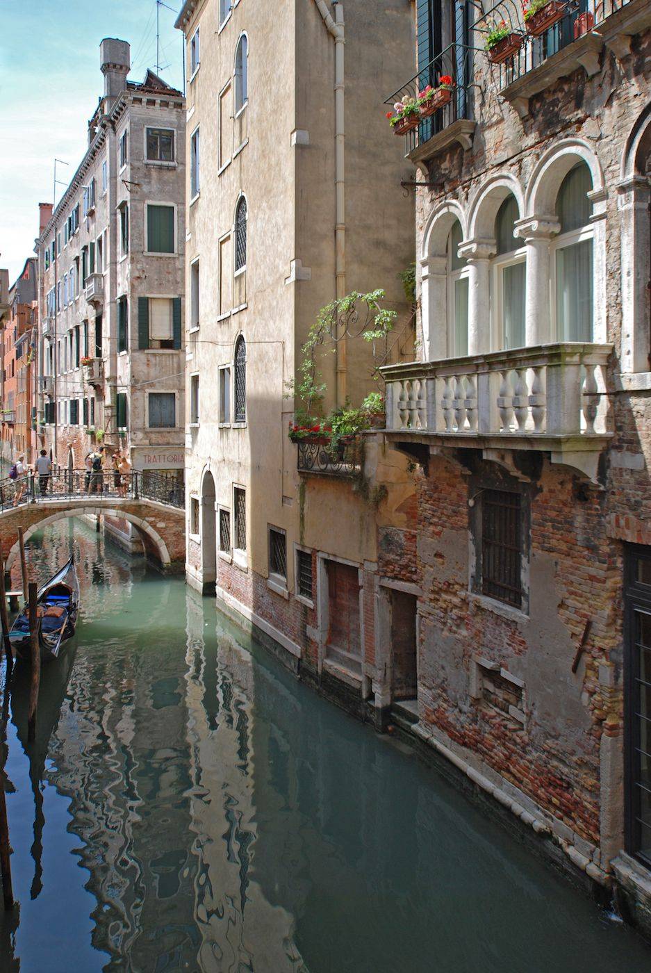 the pictoresque view enjoyable from the shared terrace at the first floor