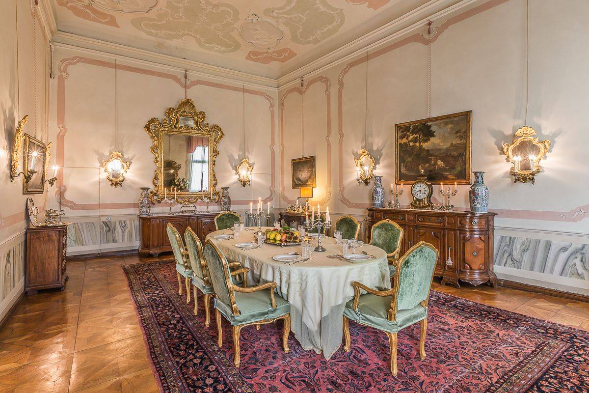 dining room with Grand Canal view