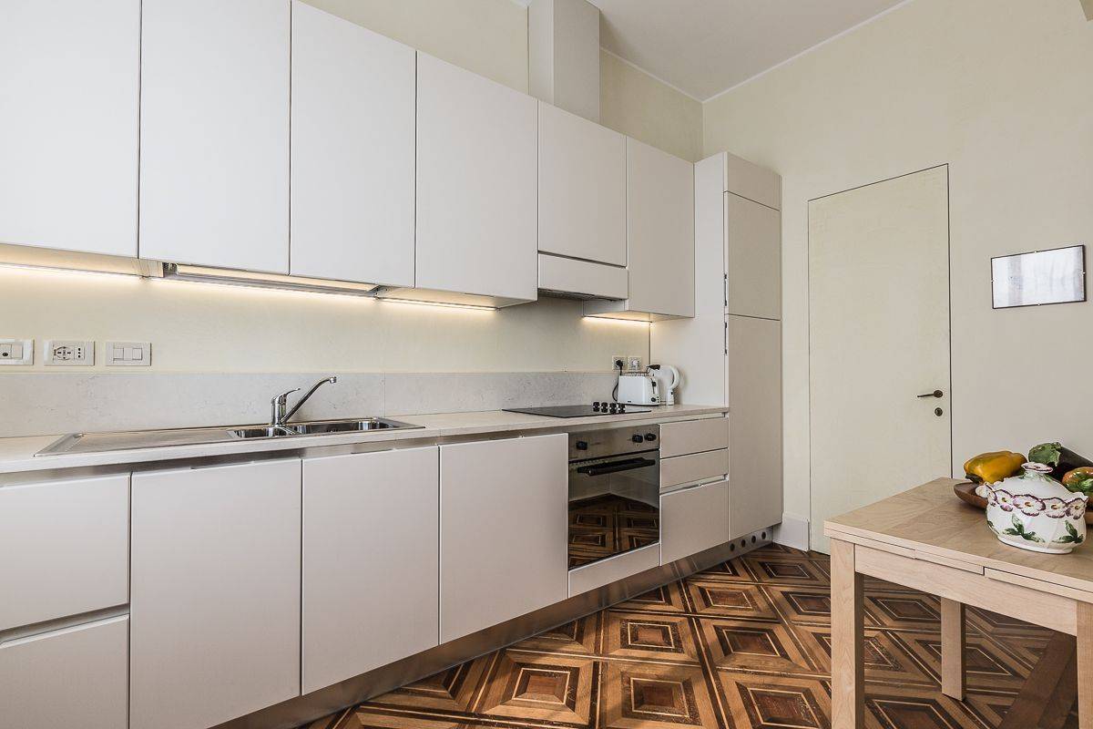 full-optional and brand-new kitchen