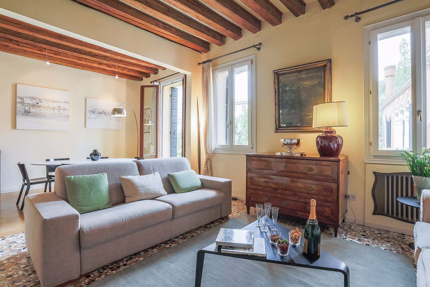 Exclusive rental of Veronese apartment in Sestiere Dorsoduro Venice