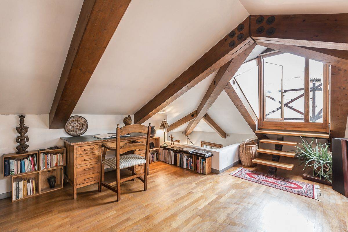the attic is a lovely place for studing, reading or just relaxing