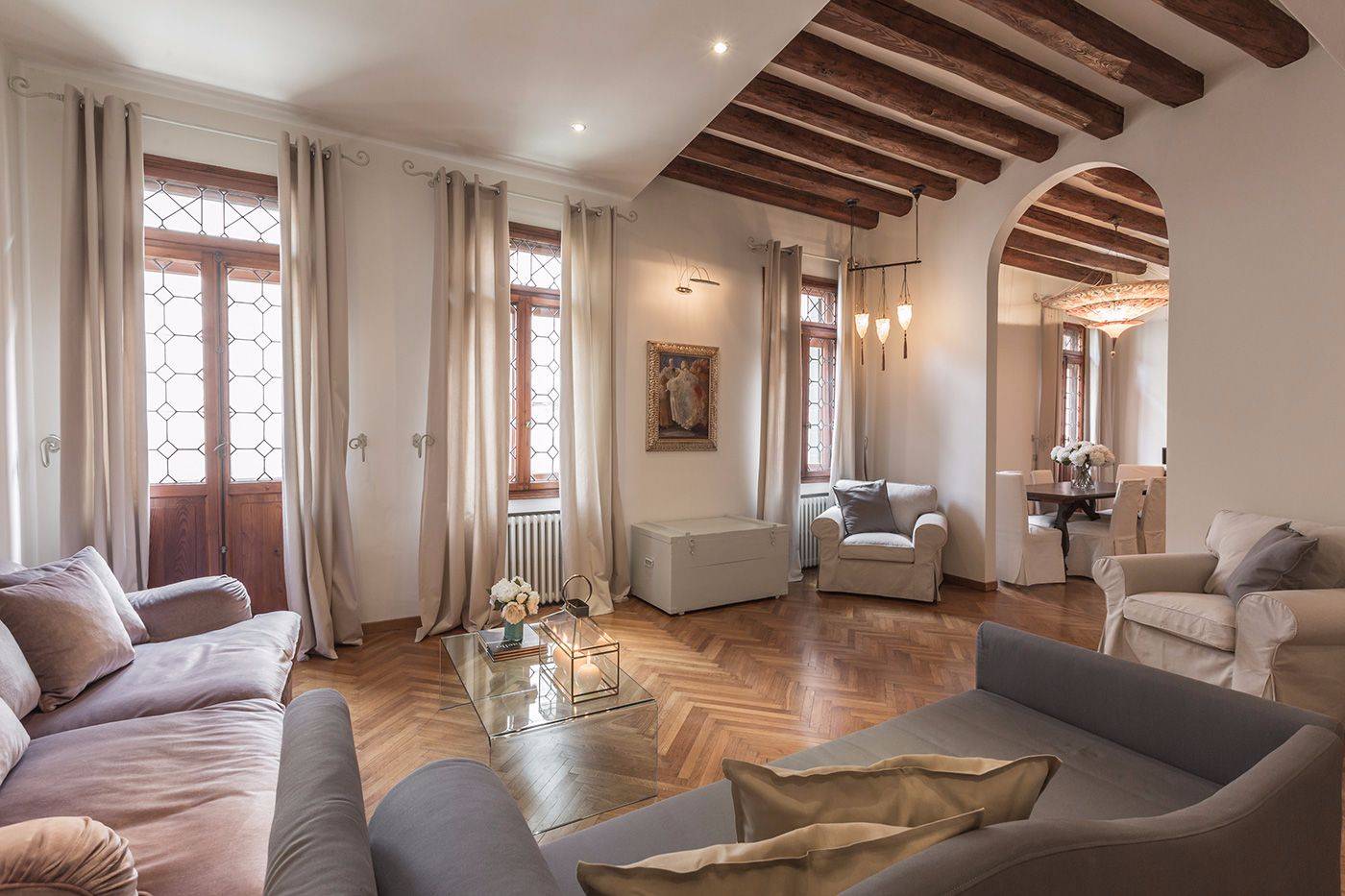 elegant bright and spacious living room of the Da Vinci apartment