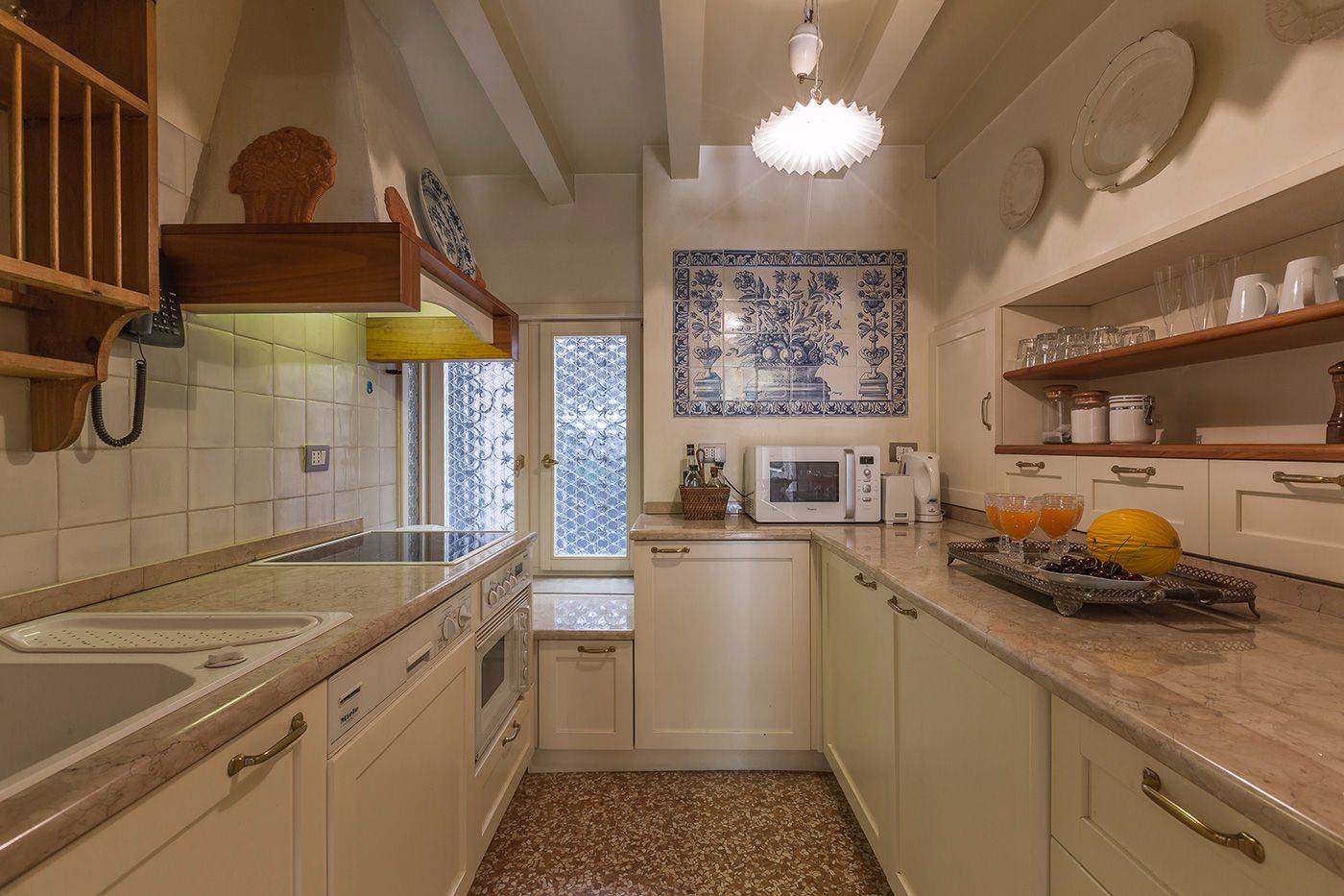 there is a well equipped kitchen 