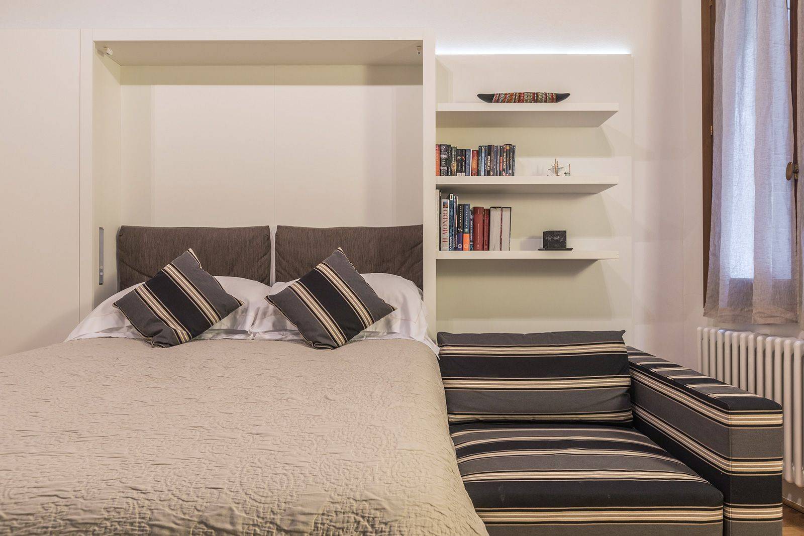 the high quality double mattress is truly comfortable and the mechanism is very simple