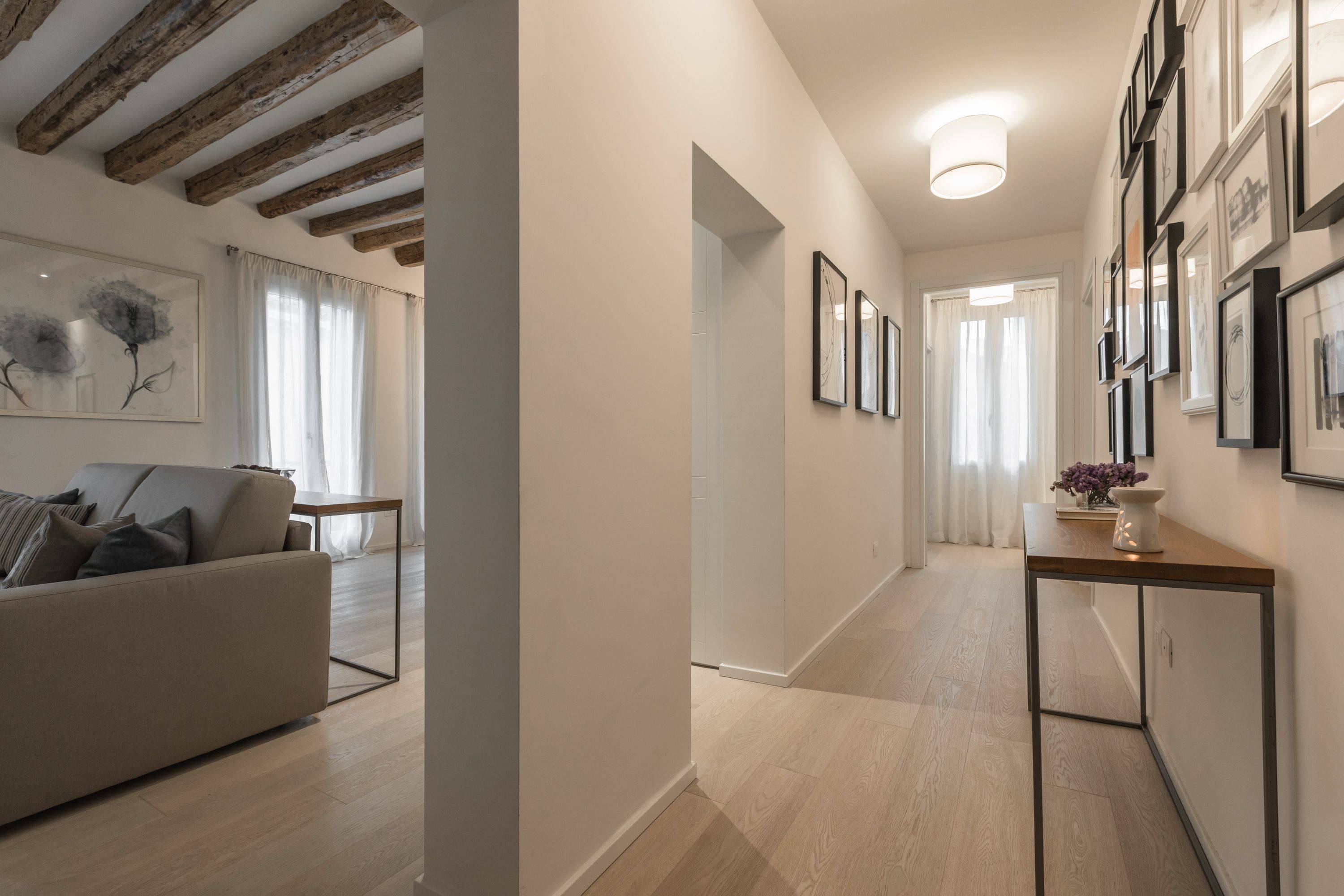 Modern and Radiant Apartment with Stunning Canal View | Truly Venice ...