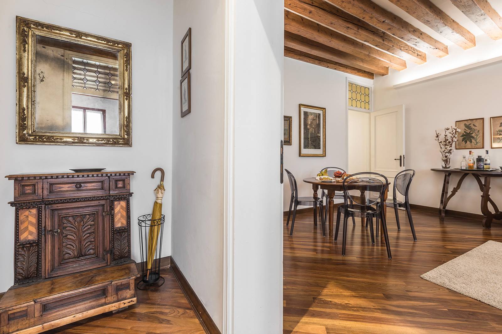 entrance room of the Querini... entrance room of the Querini...