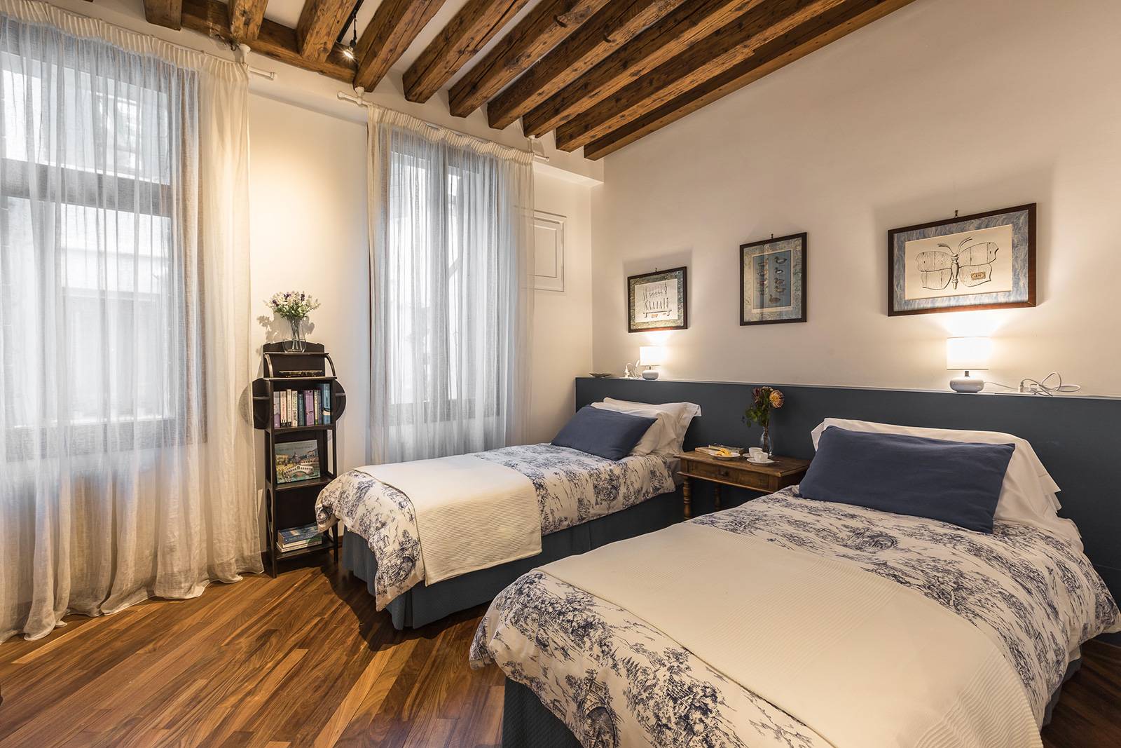 it can be also used with separate beds, on request it can be also used with separate beds, on request