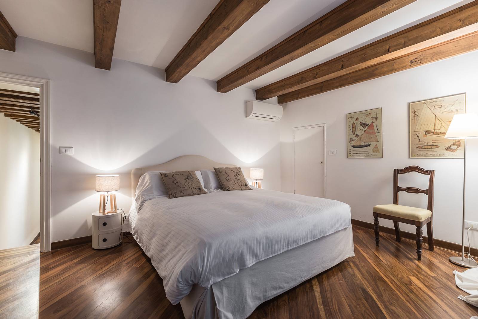 very spacious double bedroom with access to the roof-top terrace very spacious double bedroom with access to the roof-top terrace