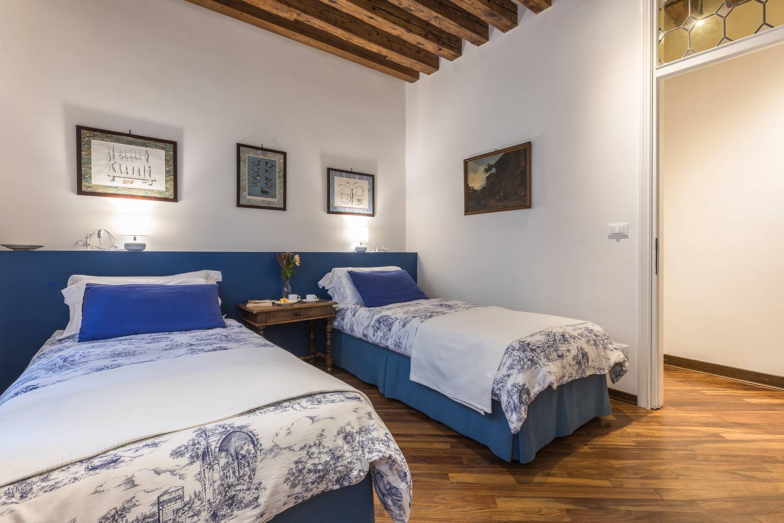 it can be also used with separate beds, on request it can be also used with separate beds, on request