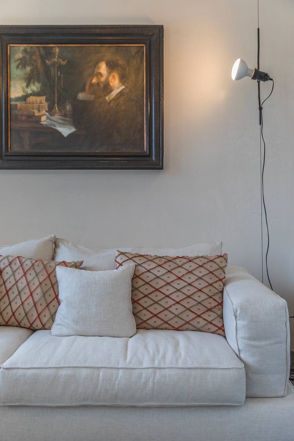 refined details of the furniture