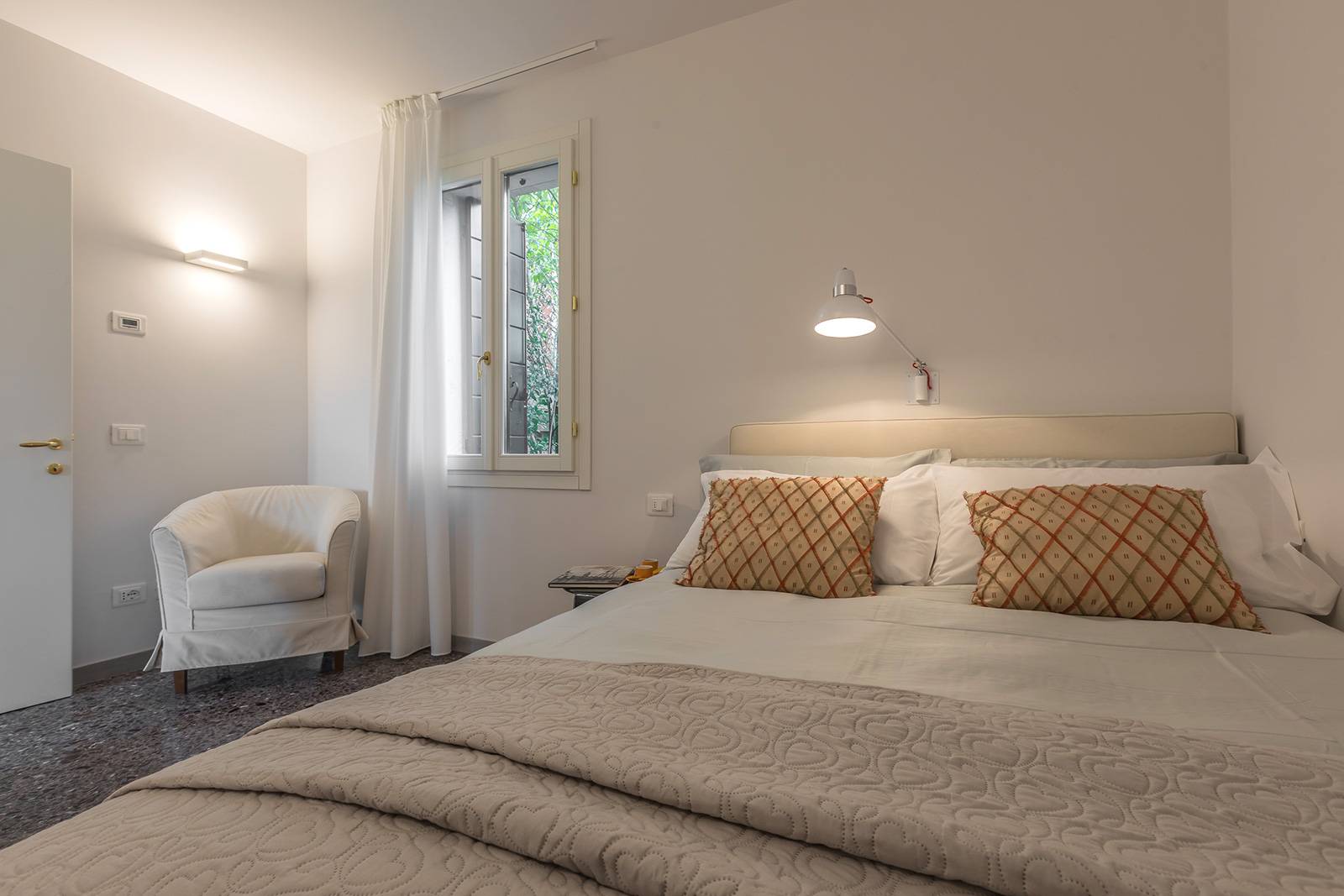 1st floor: bedroom 3 1st floor: bedroom 3