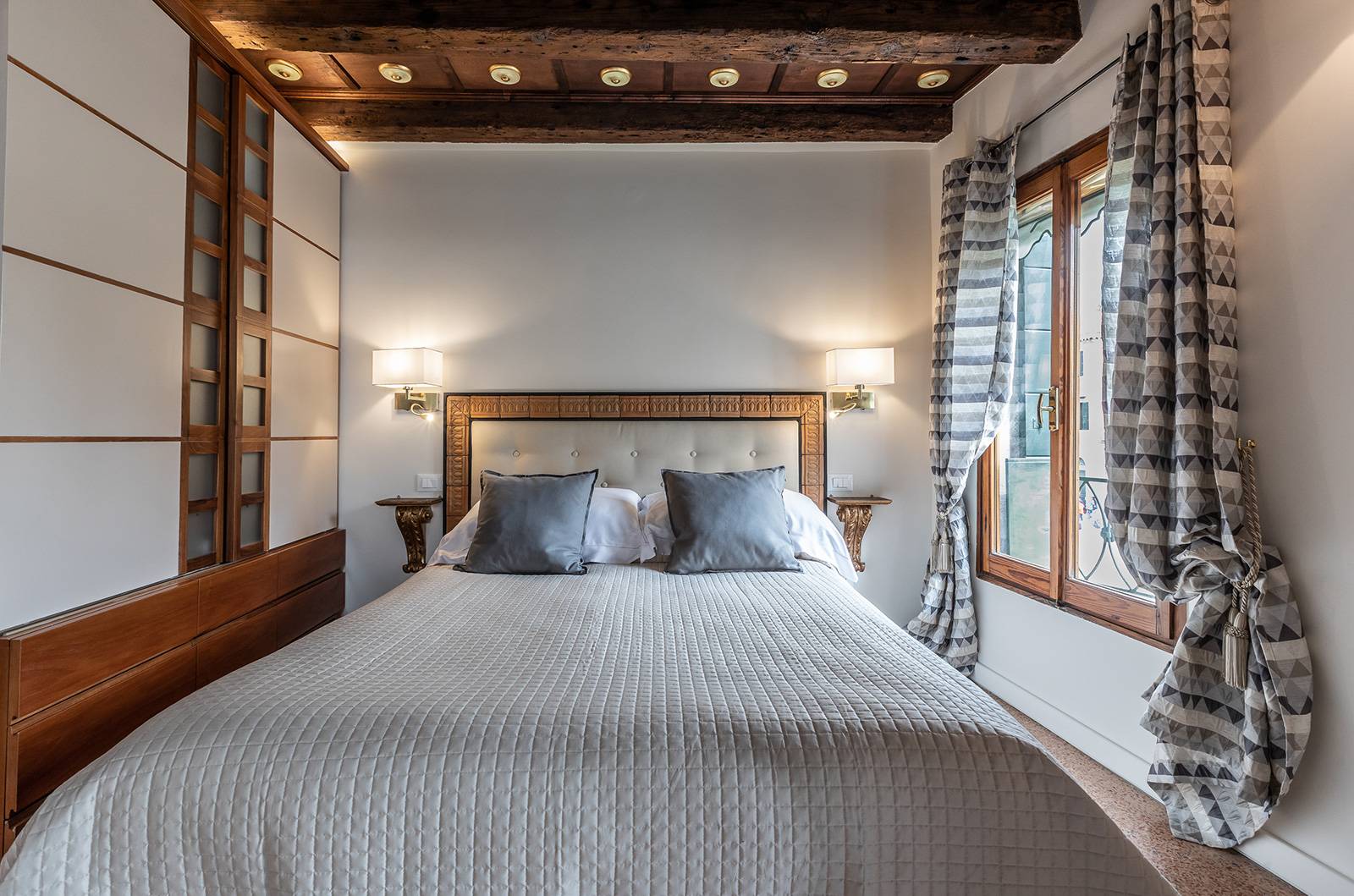 there is a comfortable double bed with pleanty of wardrobe space there is a comfortable double bed with pleanty of wardrobe space