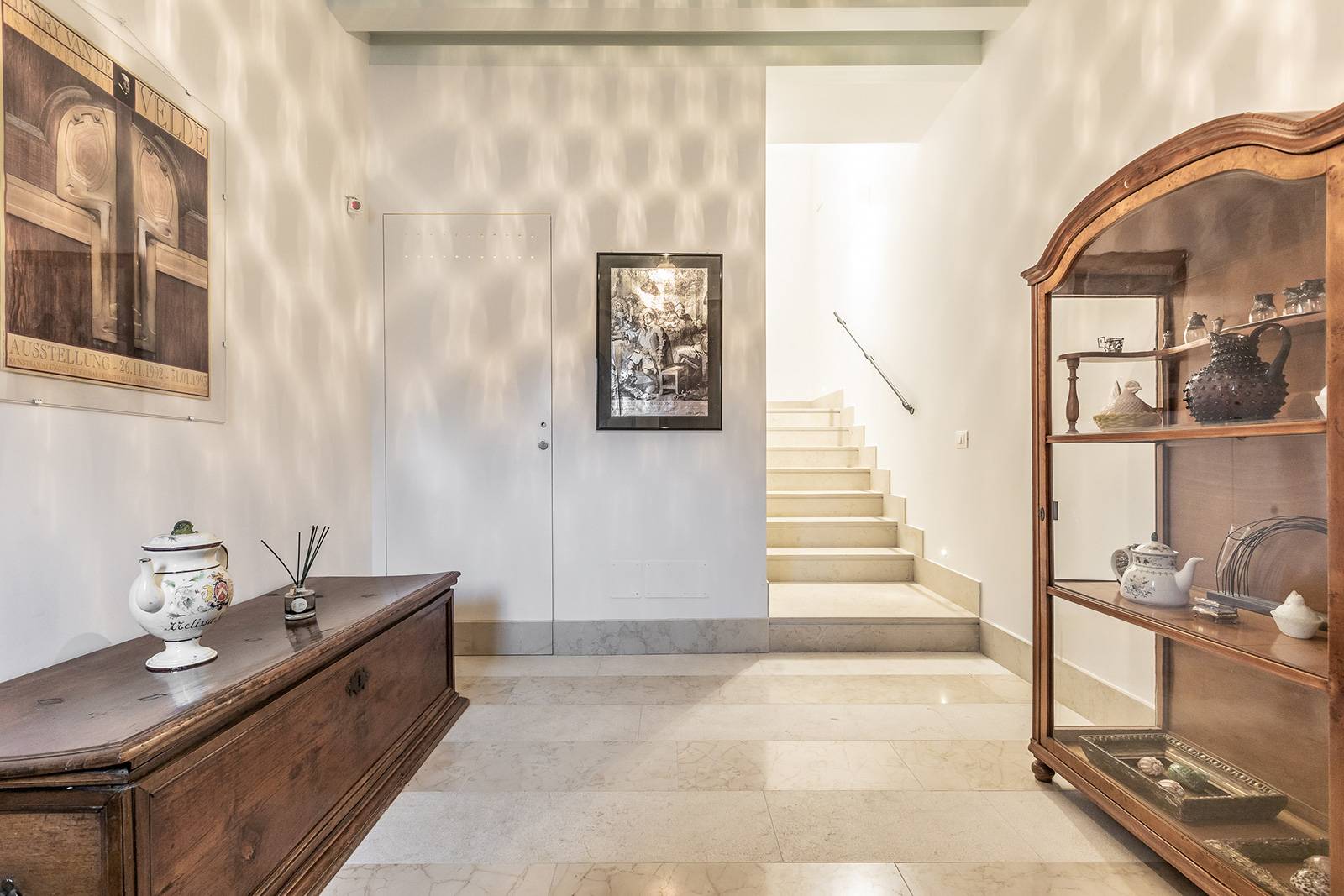 shared entrance room at the ground floor