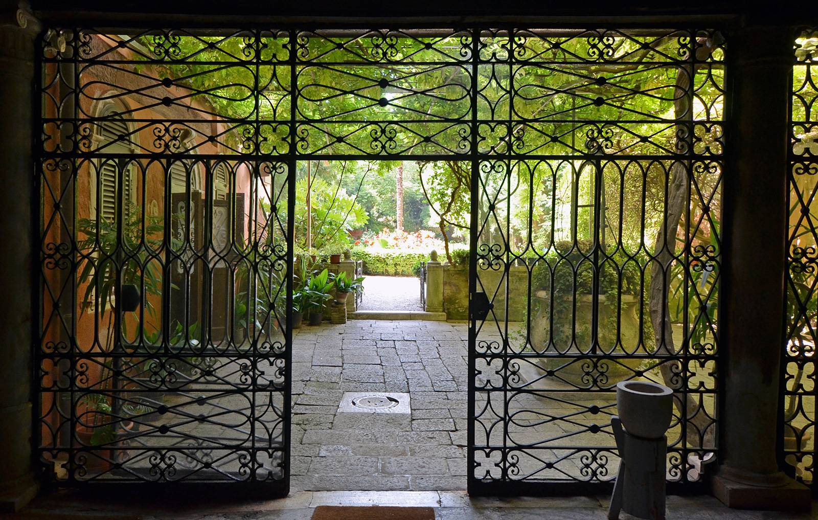 Rezzonico Palace private garden