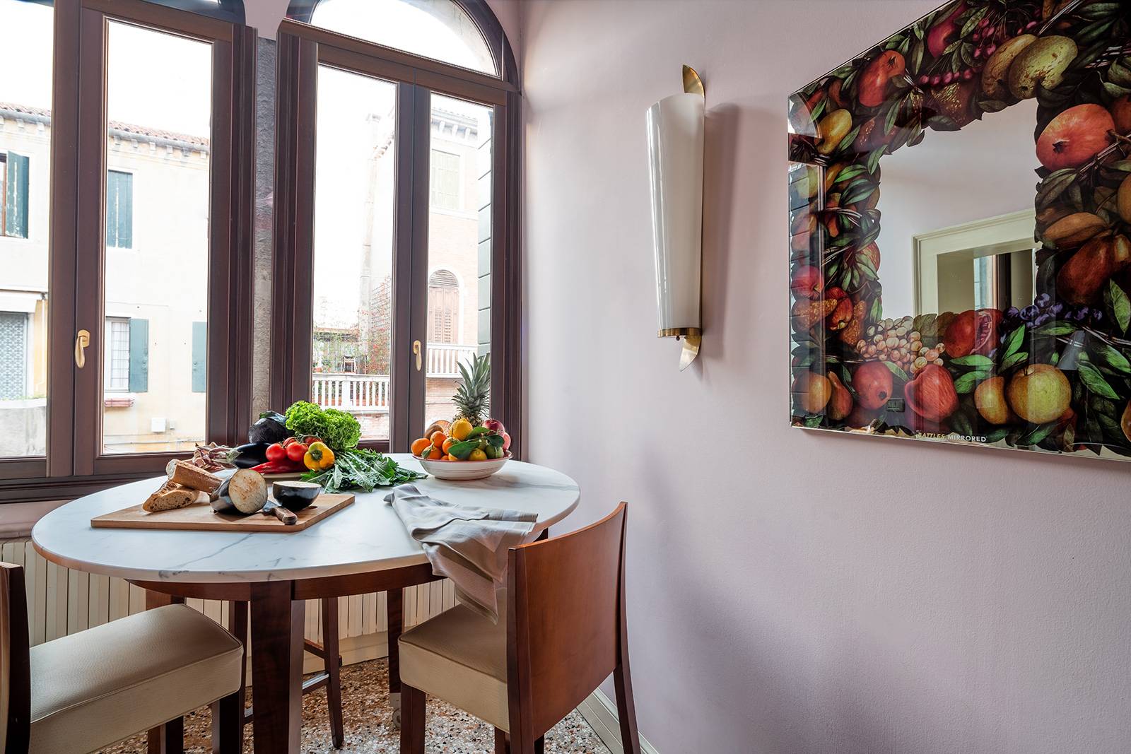 Canal View Apartment with Terrace in Top Location Truly Venice Apartments