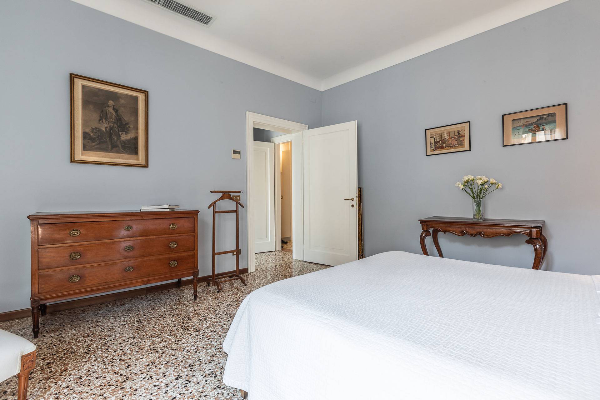 1st bedroom with ensuite bathroom 1st bedroom with ensuite bathroom