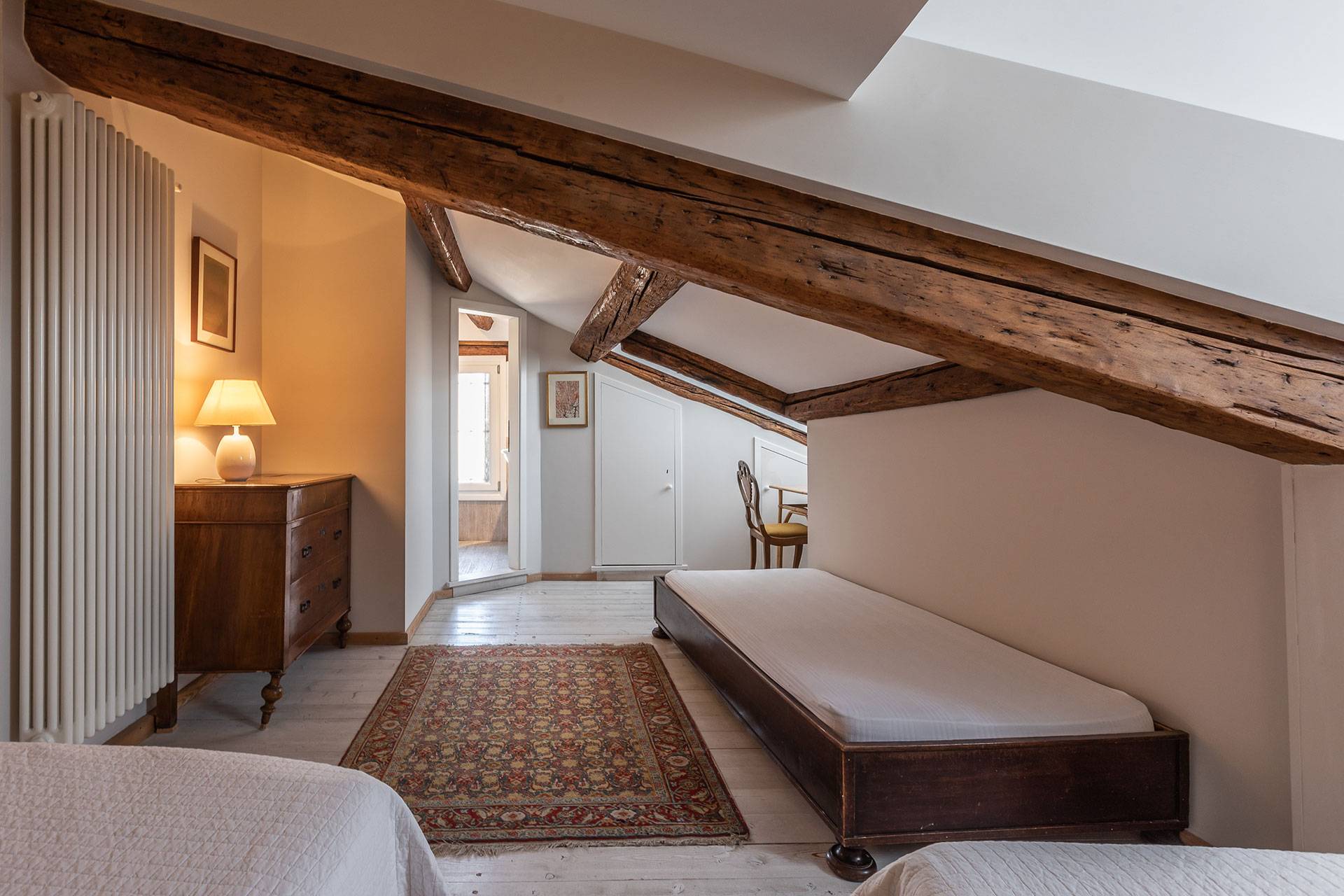 Attic level with 2 single beds Attic level with 2 single beds