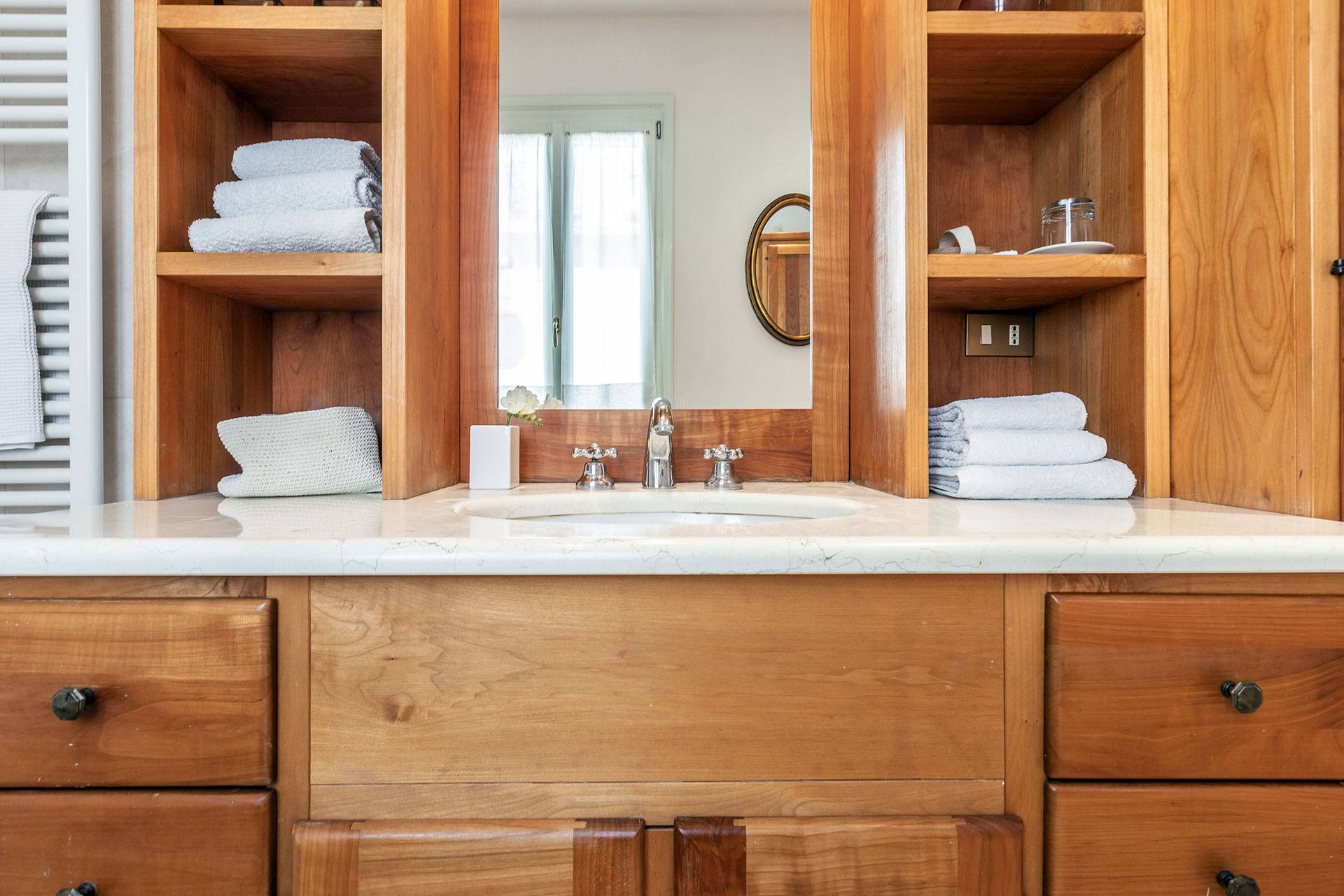 2nd bathroom 2nd bathroom