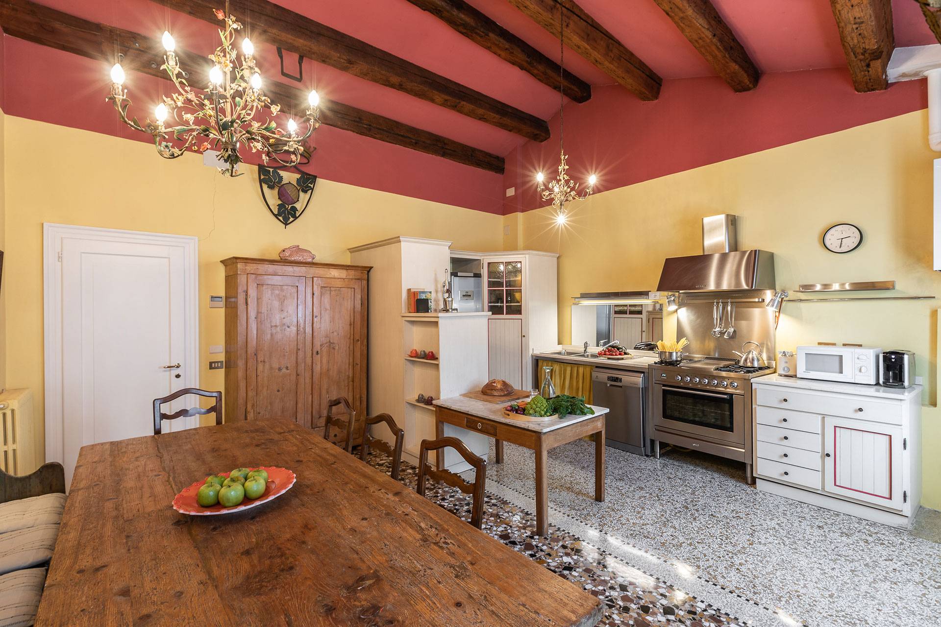 this room is convivial and spacious, perfect for family gatherings this room is convivial and spacious, perfect for family gatherings