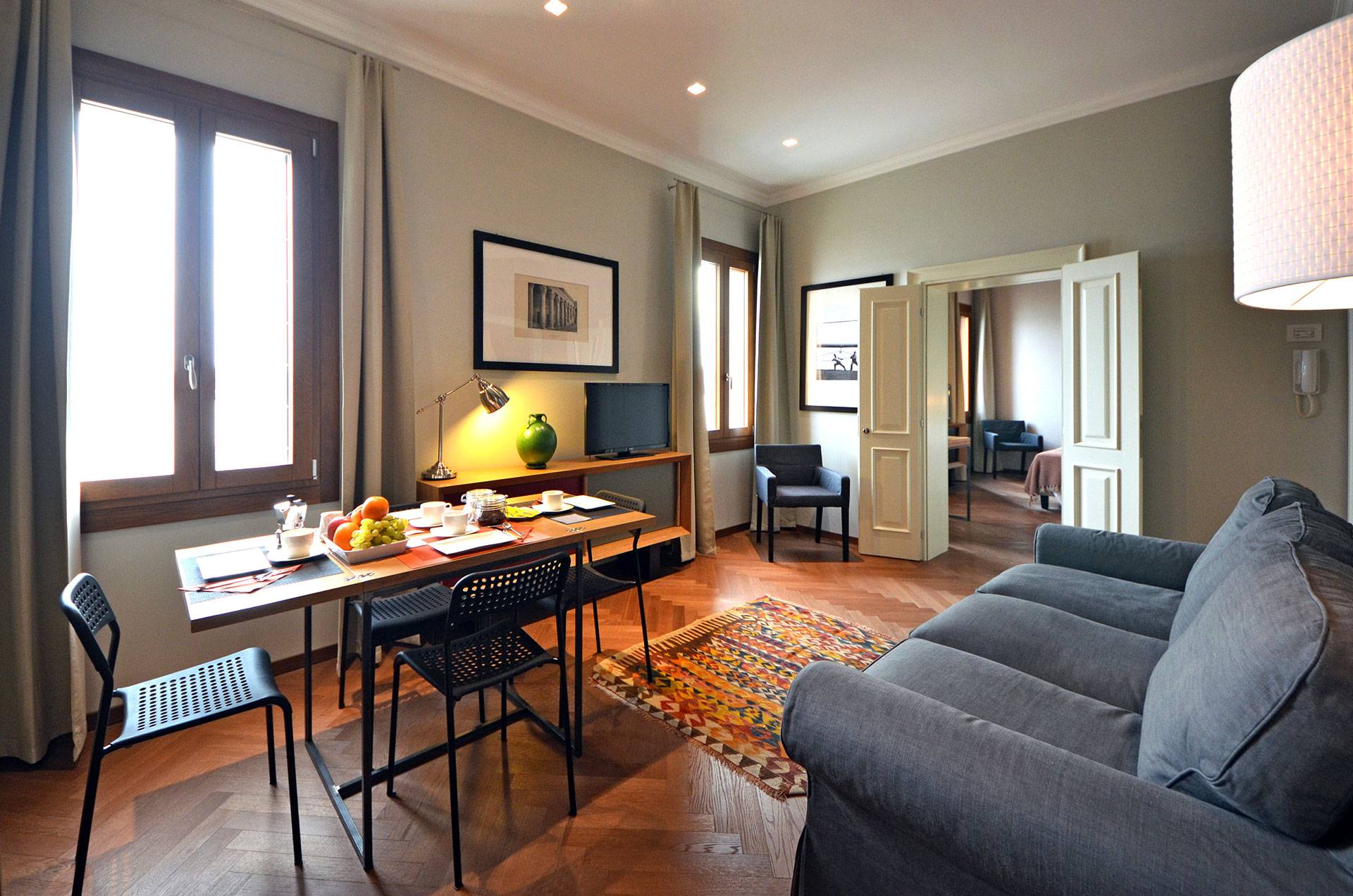 Luxury Dorsoduro Apartment with Scenic Canal View Truly Venice Apartments