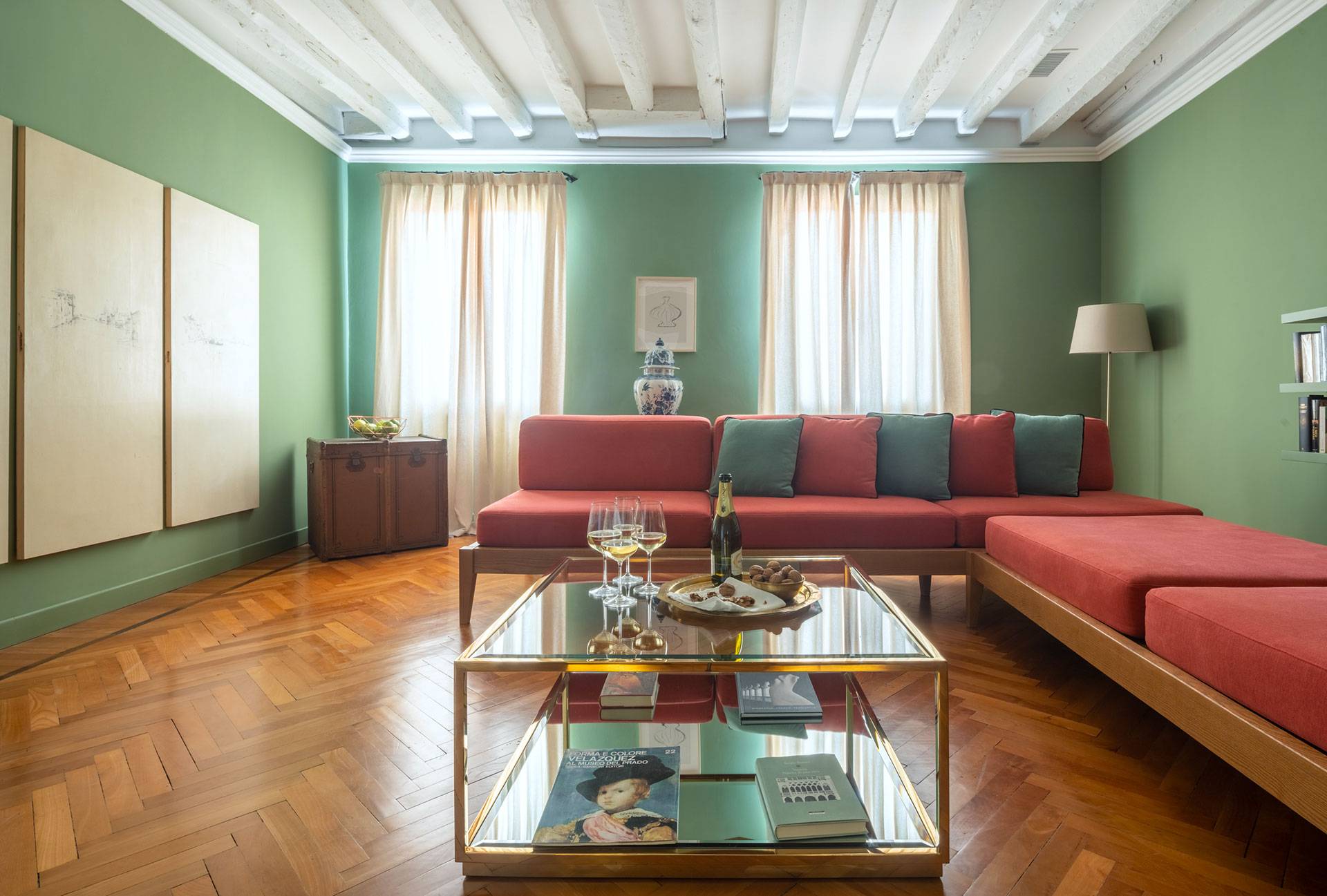 privacy and quietness are guaranteed at the Verdi apartment