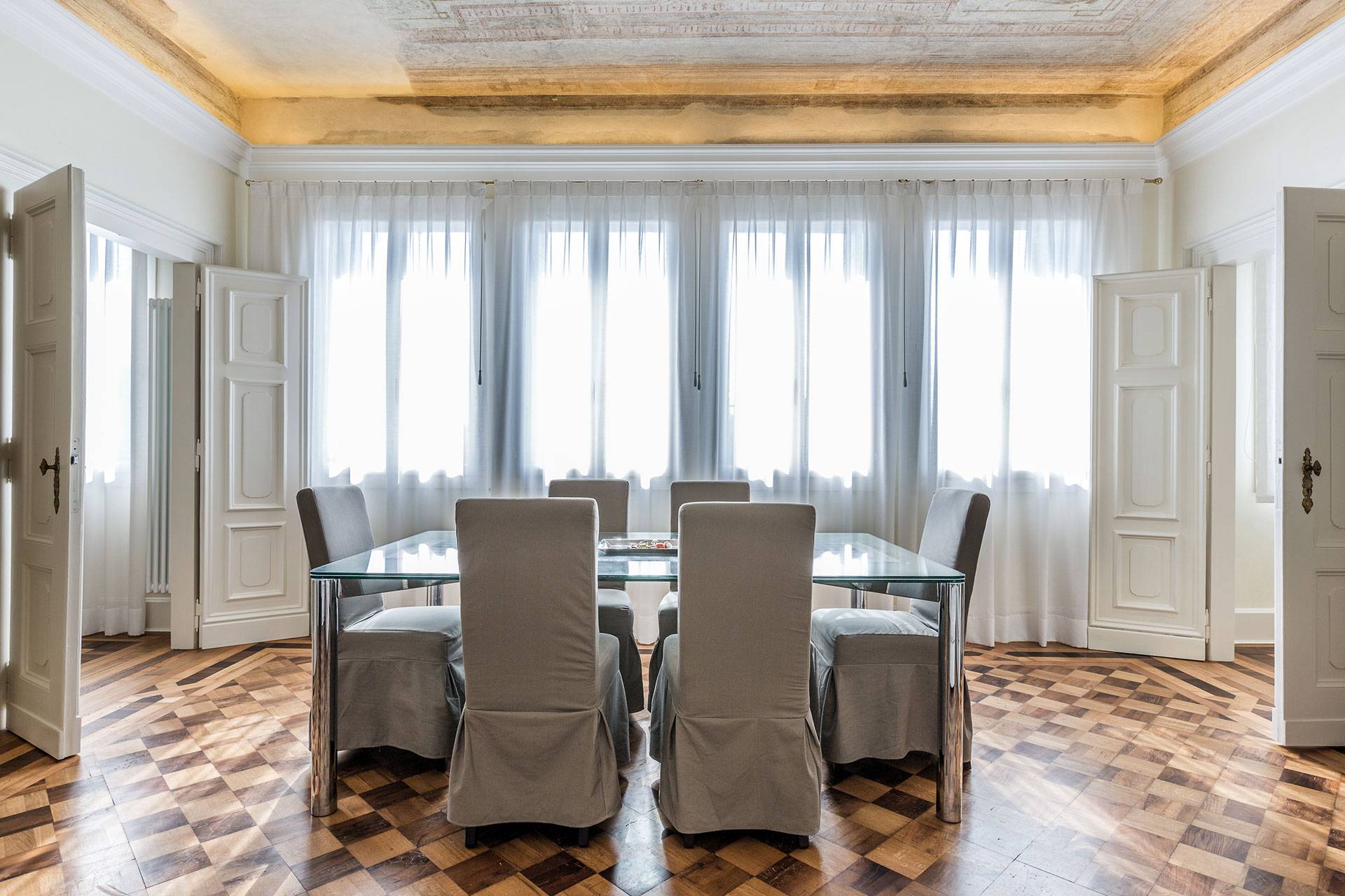 the comfortable dining table can be used up to 8 people comfortably