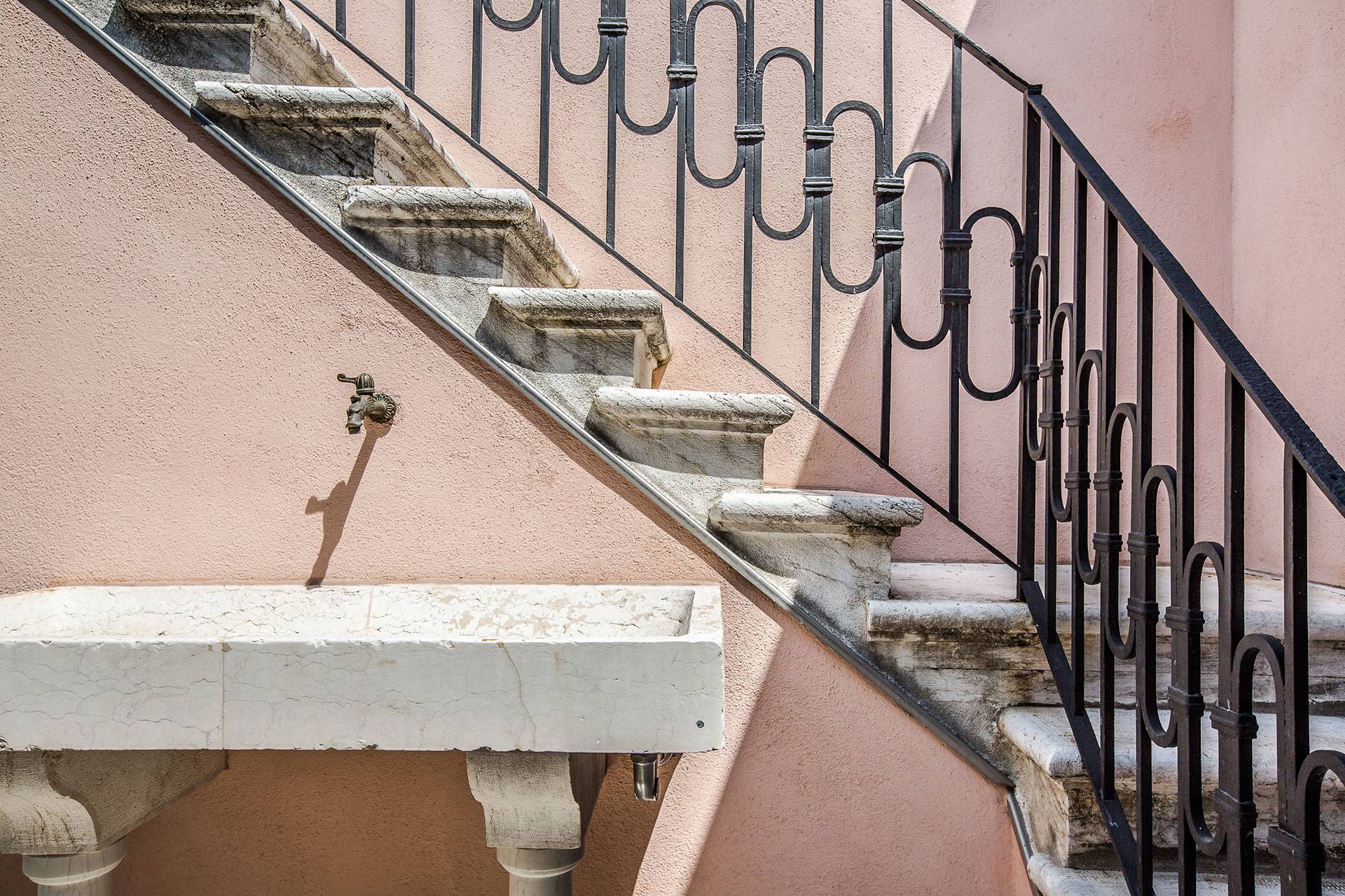 detail of the prestigious Alighieri terrace