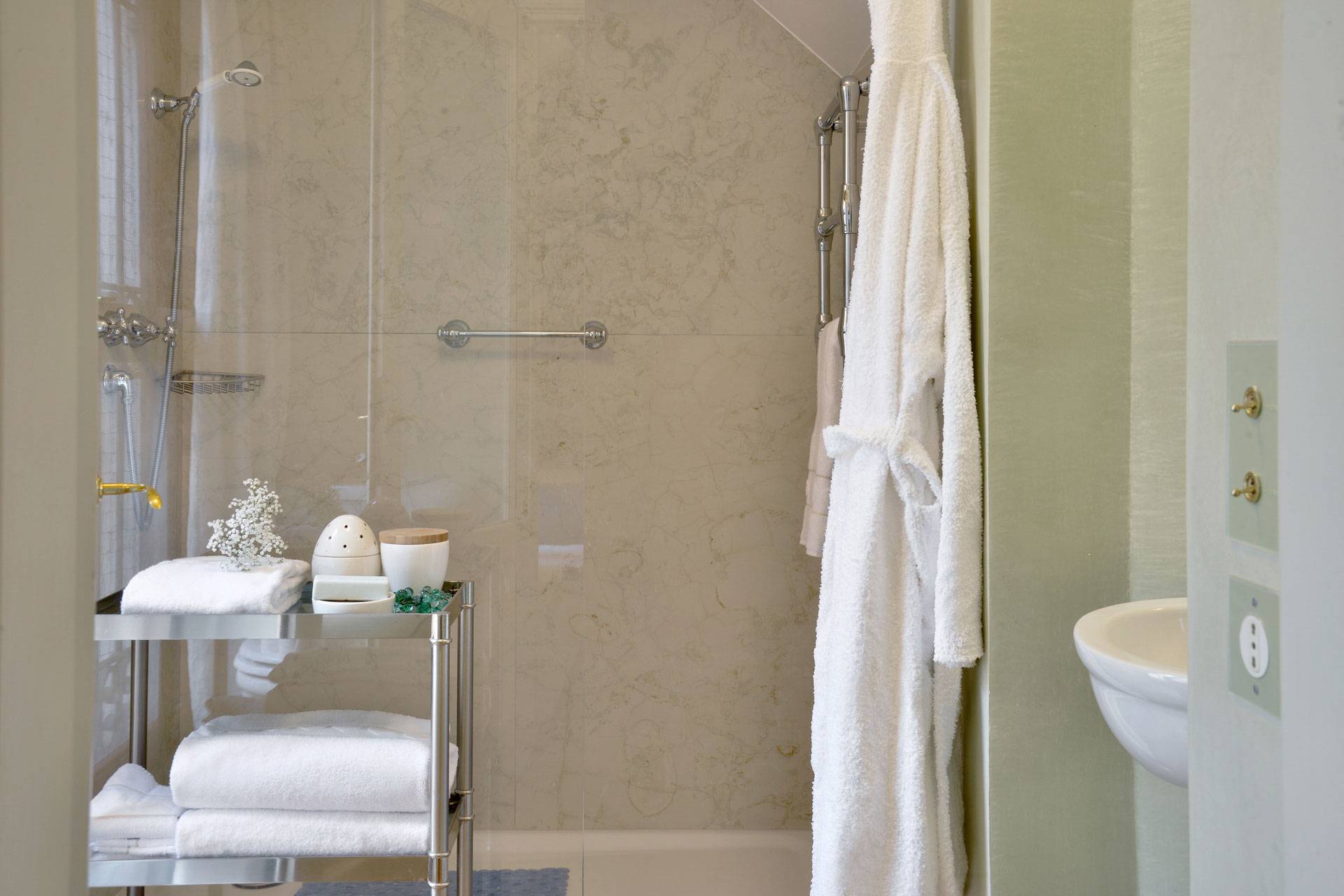 en-suite bathroom in marble with shower