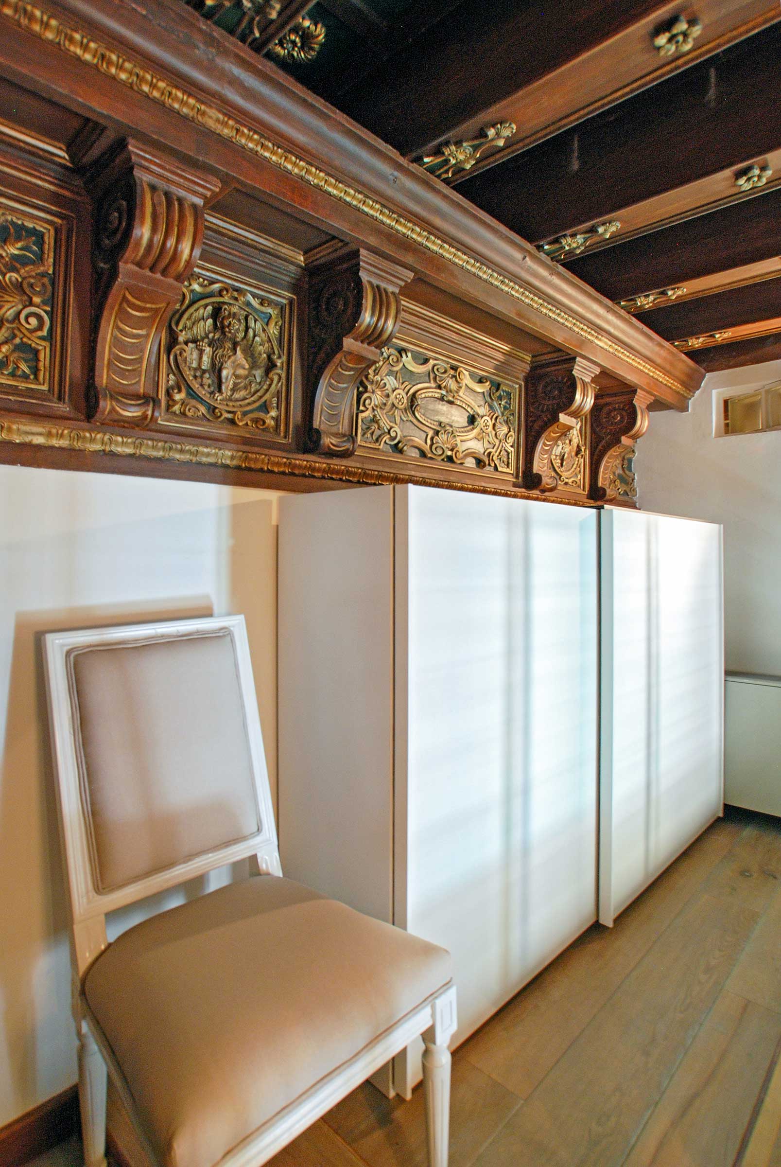 a detail of the amazing ceiling