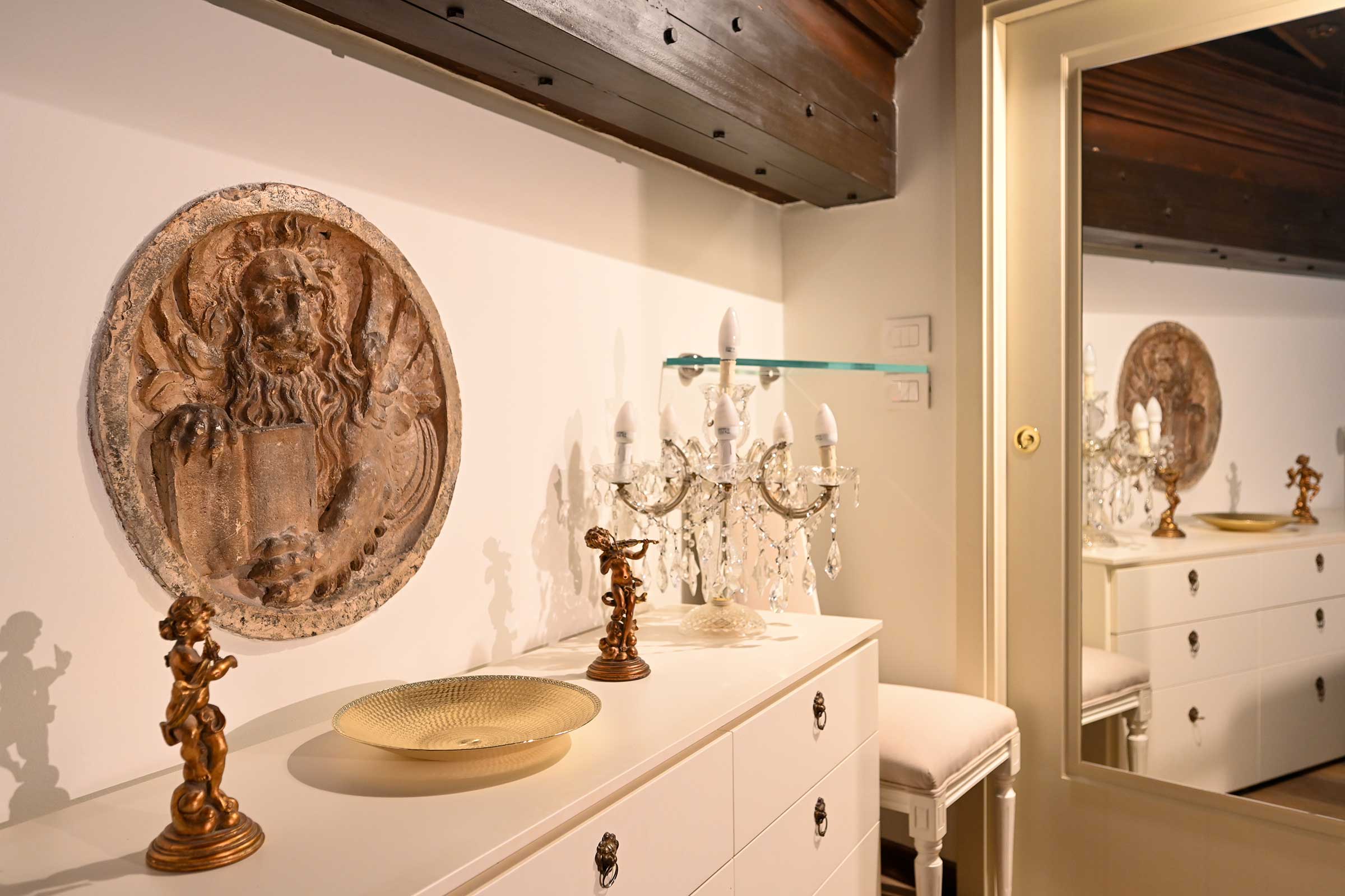 antique stone carving witnessing the prestige of this building 