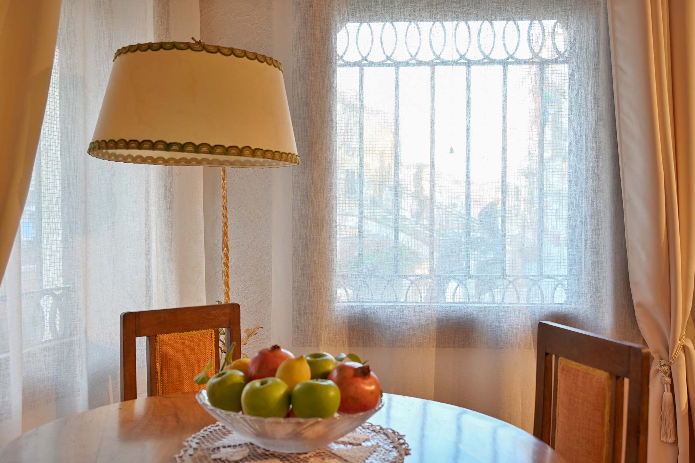 from the dining table you can see the San Trovaso Canal