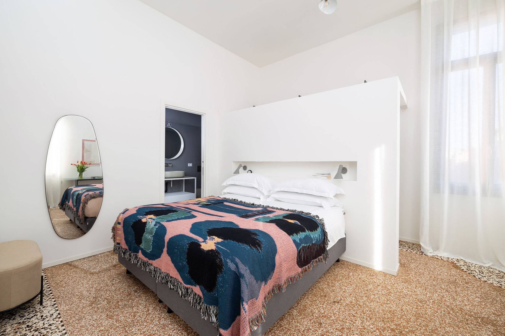 Master bedroom with en-suite bathroom
