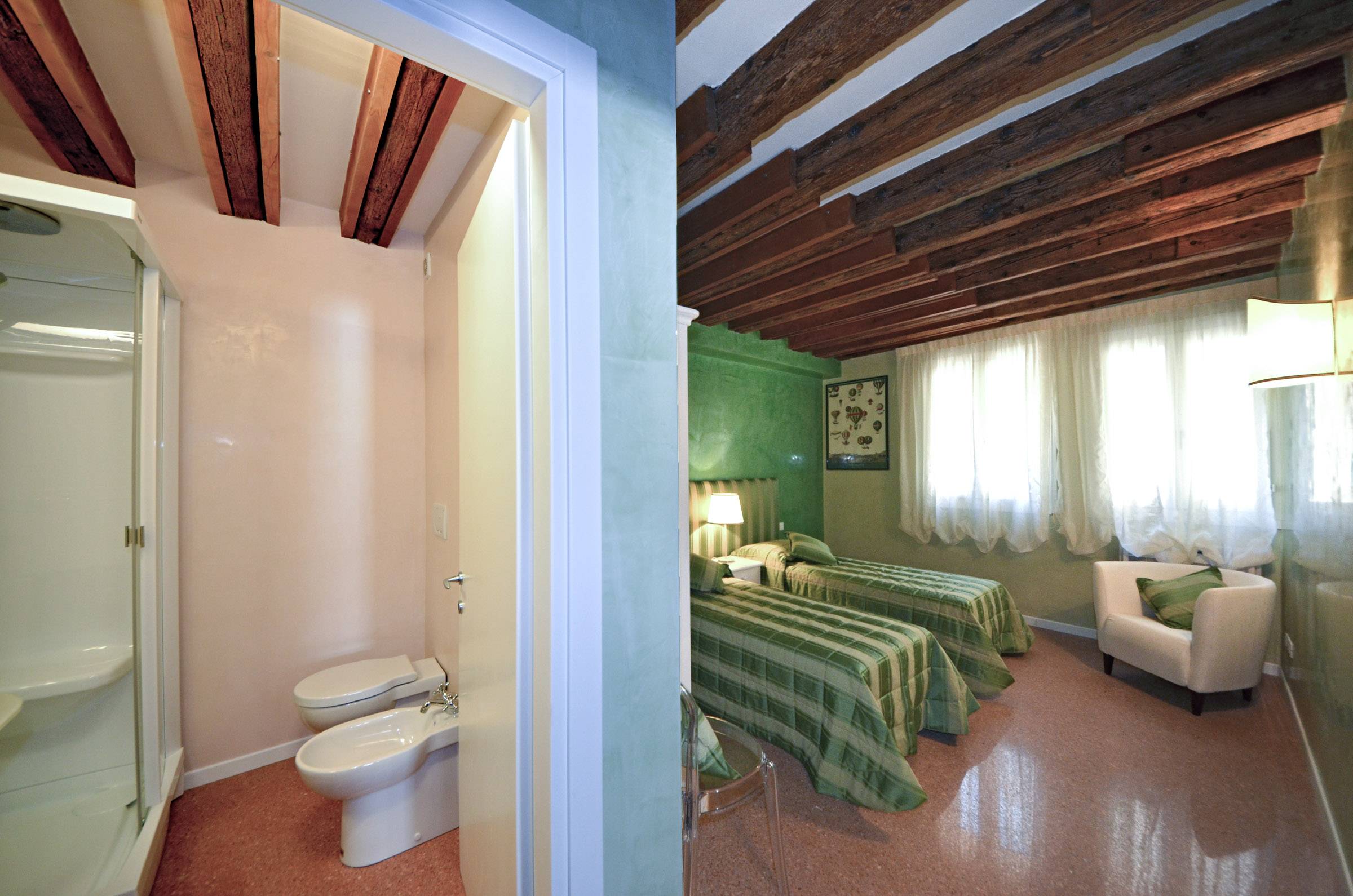 second bedroom, double or twin, with en-suite bathroom
