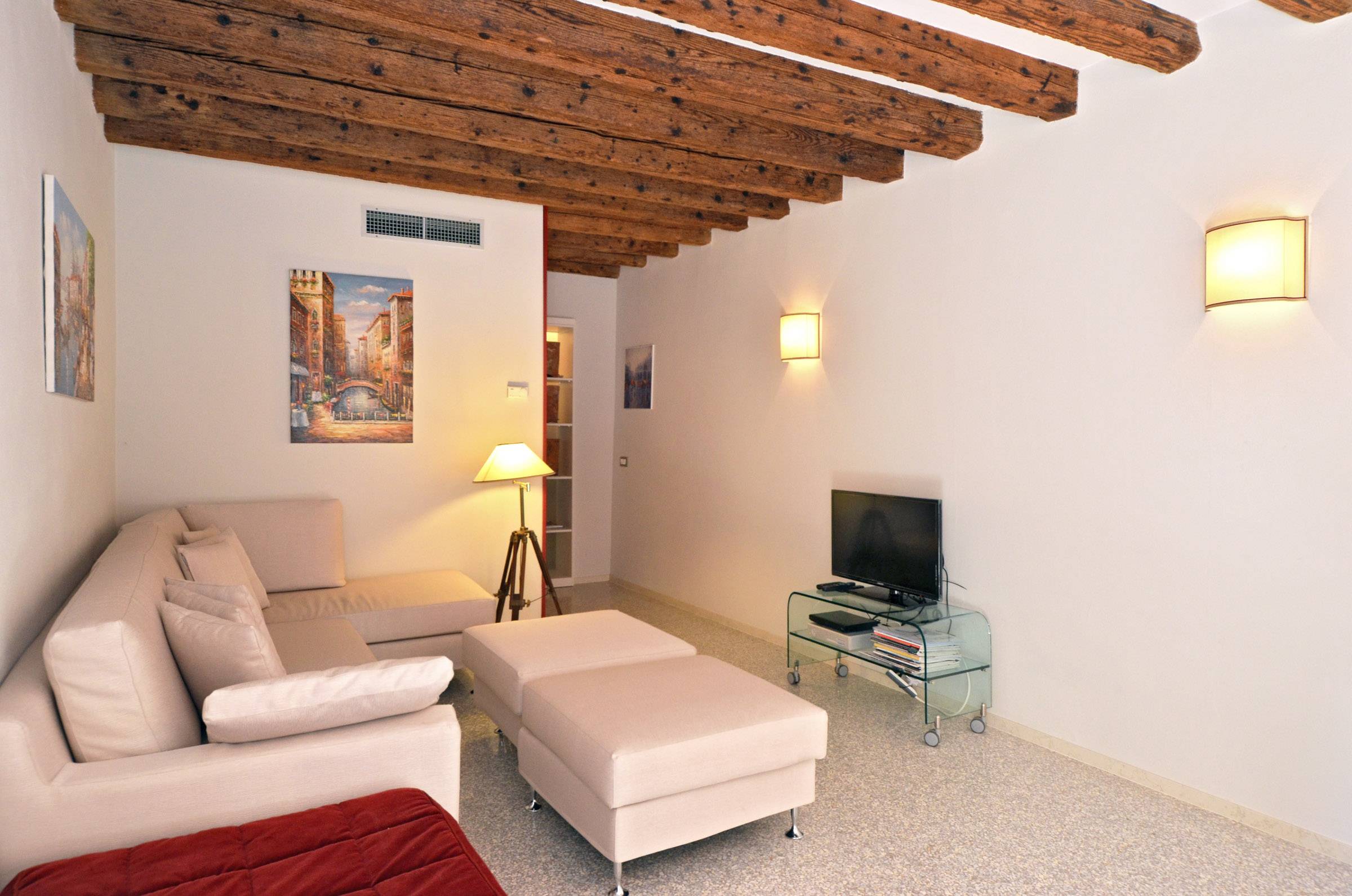 living room of the Palladio "C" apartment 