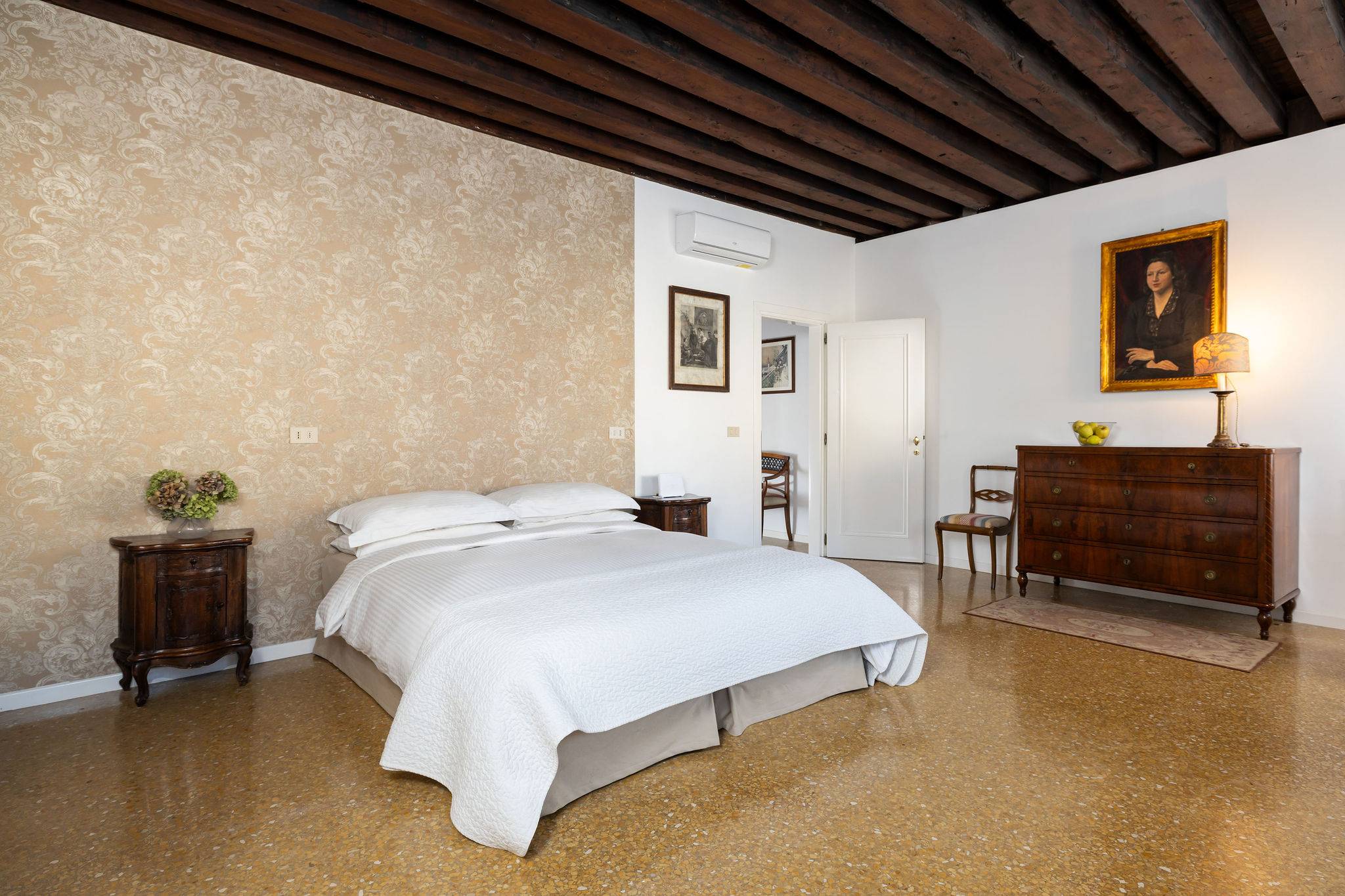 king size bed 
