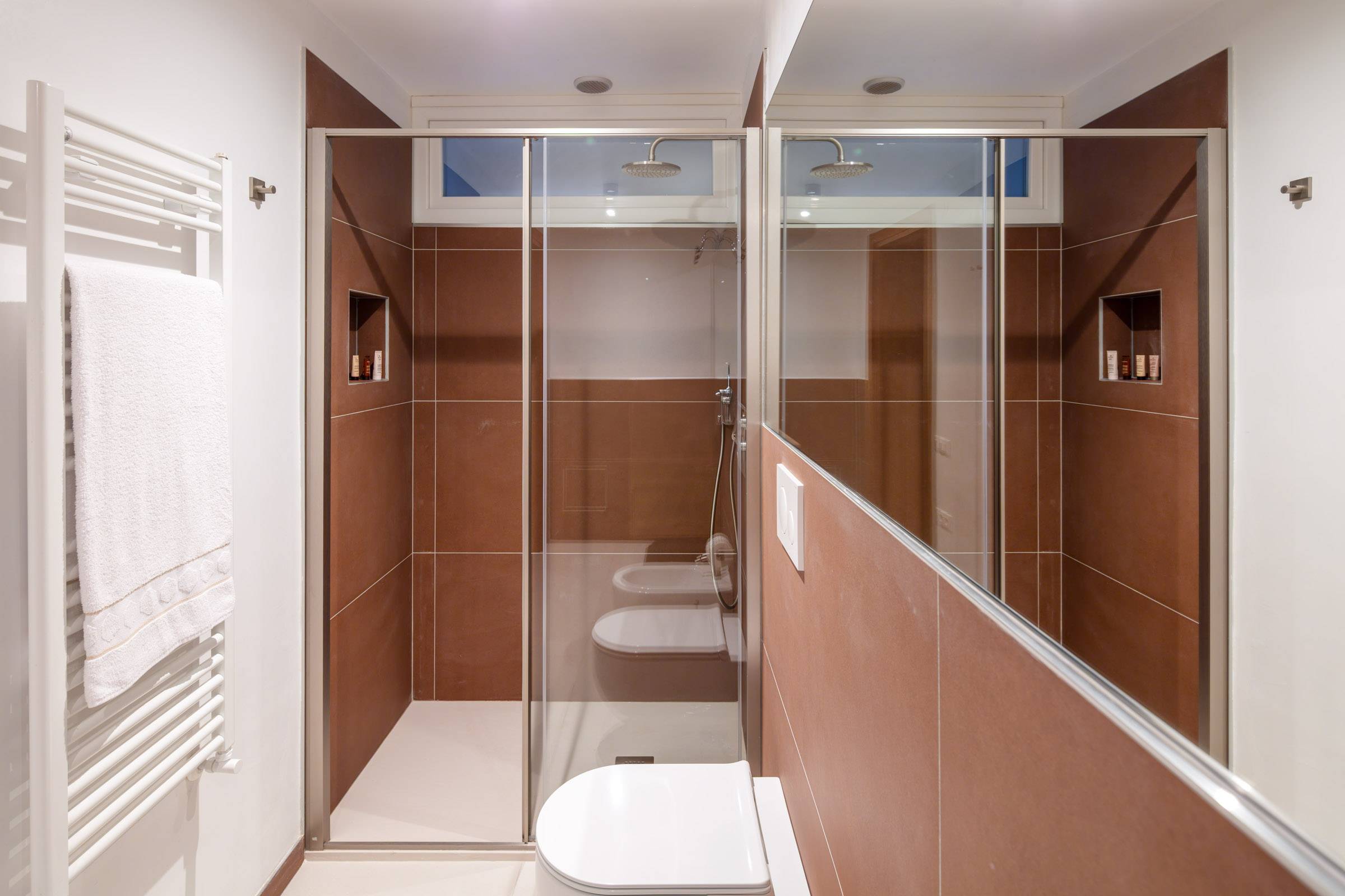 o_1j9uj3uqim4q3ig1o3eeg0con2a